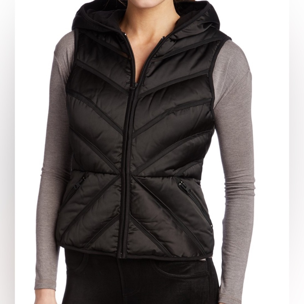 Blanc Noir Women's Mesh Inset Irredescent Puffer Vest size L